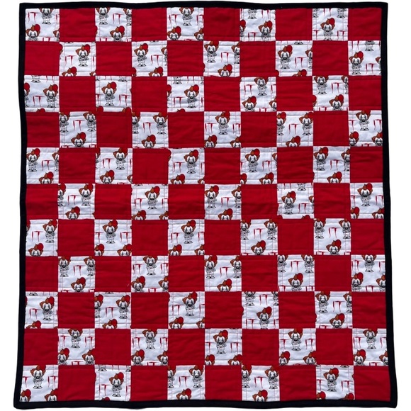 IT Stephen King Pennywise Quilt Lap Blanket Halloween Horror 100% Cotton 31x34 - Picture 5 of 7
